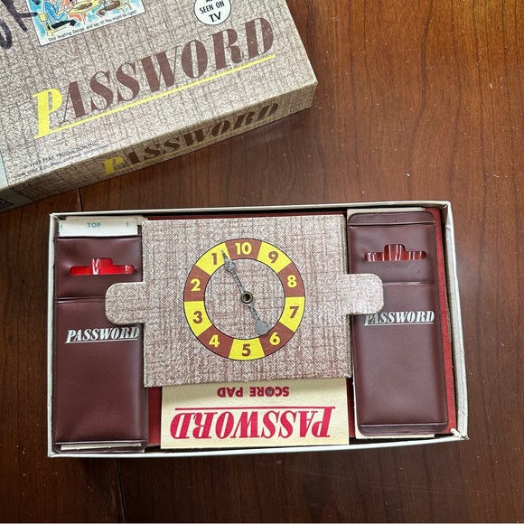 Vintage 1962 PASSWORD Board Game - Milton Bradley - Original First Edition - Picture 4 of 11
